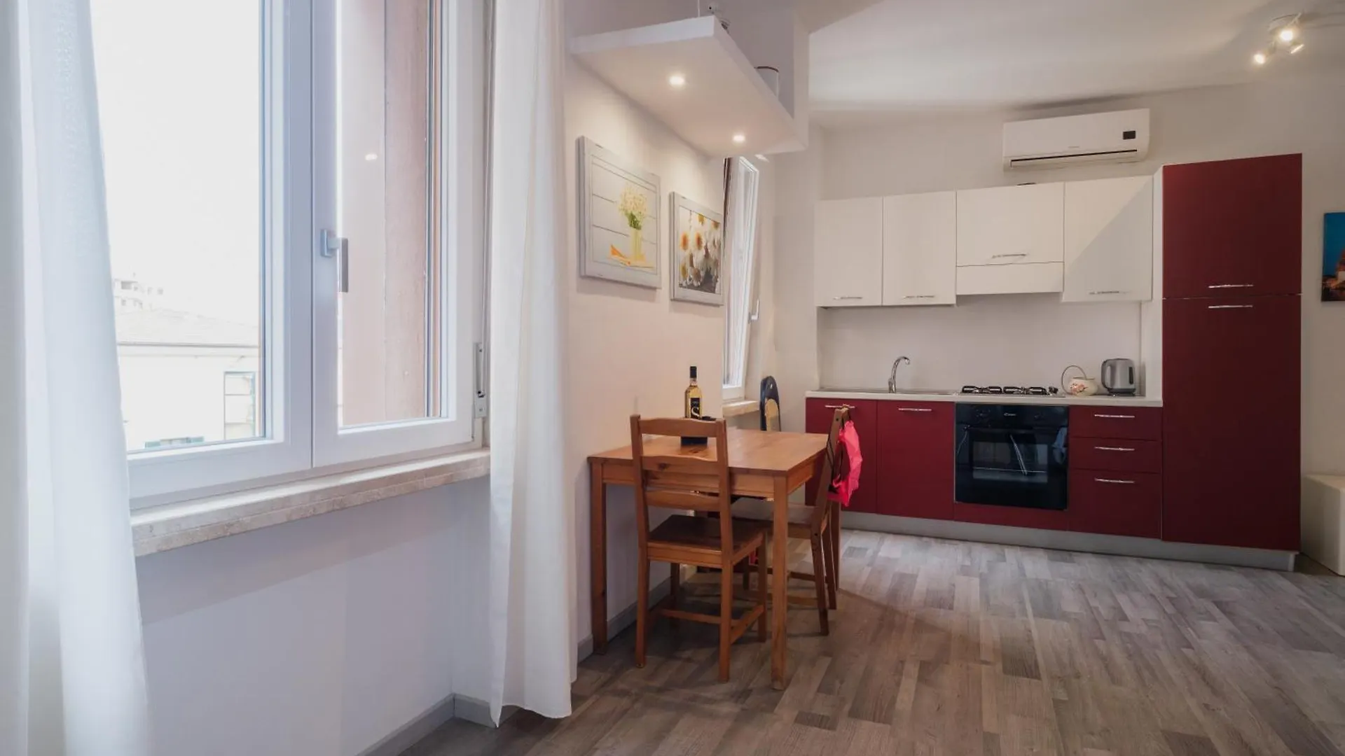 Bed Inn - Palazzo Urbe Olbia 0*,