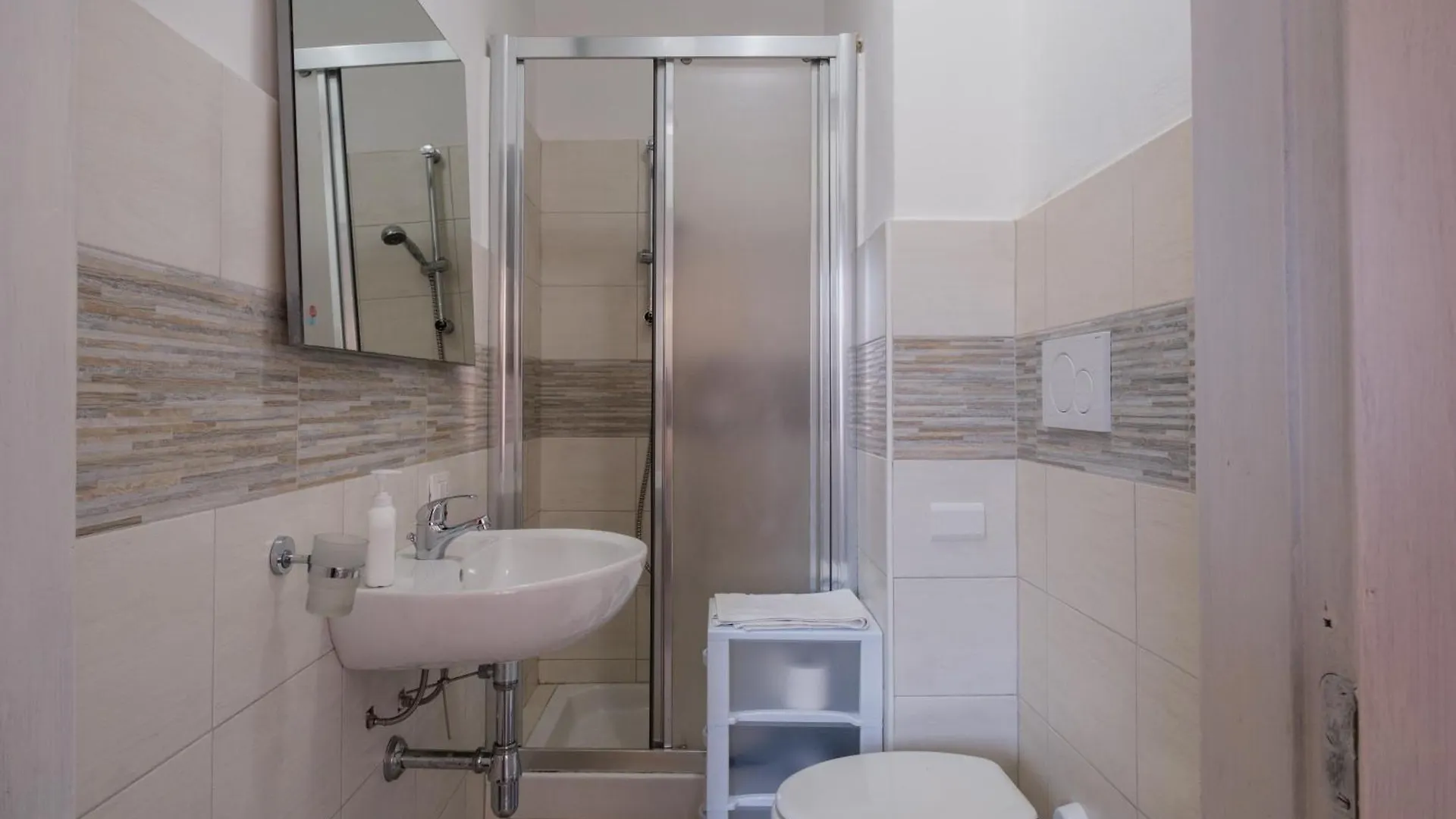 Apartman Bed Inn - Palazzo Urbe Olbia Olaszország